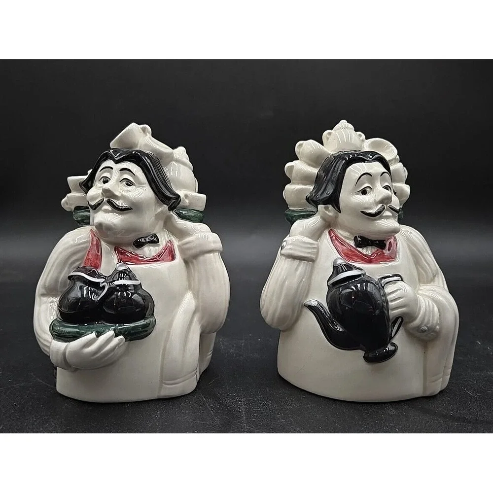 Dept 56 Italian Chef Salt and Pepper Shakers Ceramic Waiter Bistro Set White‎
